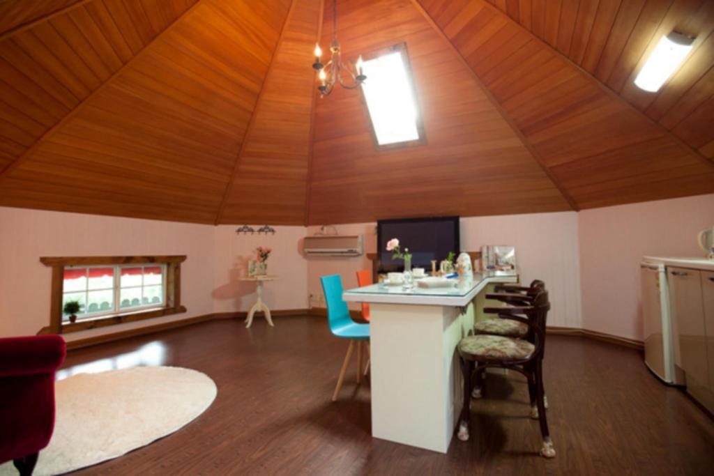 Gyeongju Jy Pension Стая снимка